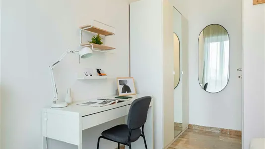 Rooms in Milano Zona 5 - Vigentino, Chiaravalle, Gratosoglio - photo 3