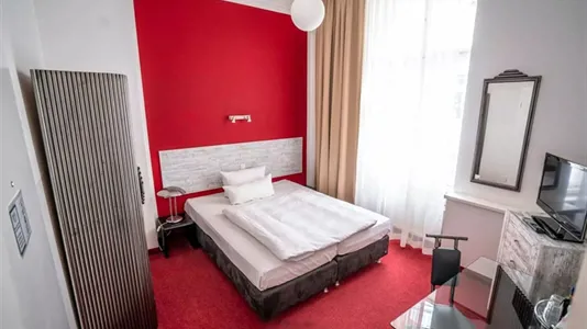 Rooms in Berlin Charlottenburg-Wilmersdorf - photo 1