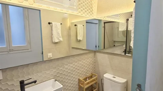 Apartments in Barcelona Eixample - photo 3