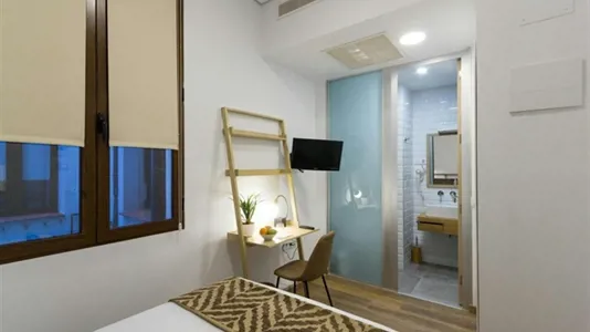 Apartments in Madrid Centro - photo 2