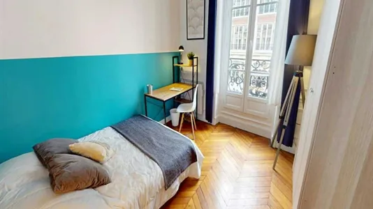 Rooms in Paris 10ème arrondissement - photo 3