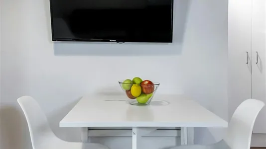 Apartments in Valencia Ciutat Vella - photo 4