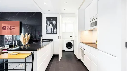 Apartments in Paris 16ème arrondissement (South) - photo 7