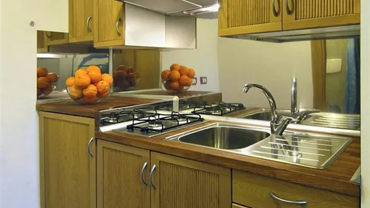 Houses in Roma Municipio XII – Monte Verde - photo 10