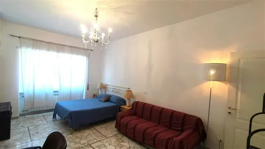 Rooms in Roma Municipio V – Prenestino/Centocelle - photo 2