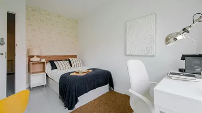 Room for rent in Madrid Fuencarral-El Pardo, Madrid