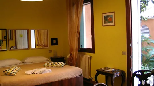 Rooms in Padua - photo 1