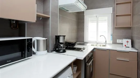 Rooms in Madrid Tetuán - photo 8