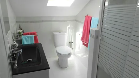 Rooms in Almada - photo 8