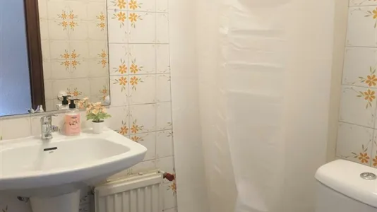 Rooms in Paterna - photo 9