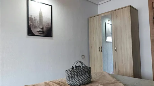 Rooms in Madrid Moncloa-Aravaca - photo 10