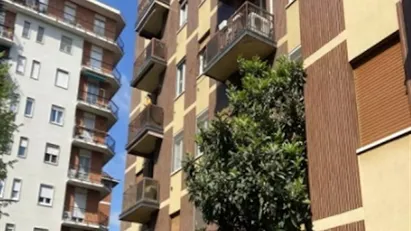 Room for rent in Milano Zona 6 - Barona, Lorenteggio, Milan