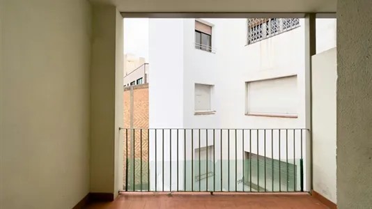 Rooms in Barcelona Ciutat Vella - photo 4