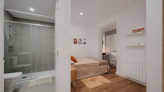 Rooms in Barcelona Eixample - photo 1