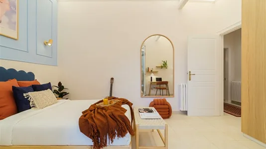 Rooms in Barcelona Eixample - photo 7