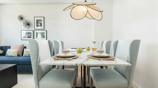 Apartments in El Encinar de los Reyes - photo 5