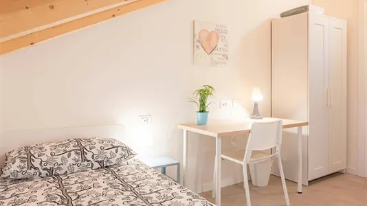 Rooms in Milano Zona 2 - Stazione Centrale, Gorla, Turro, Greco, Crescenzago - photo 9