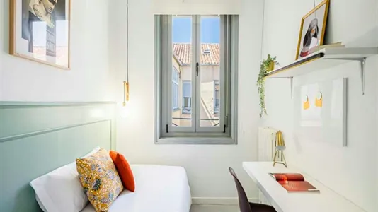 Rooms in Madrid Centro - photo 5