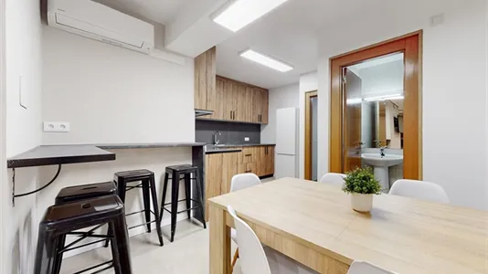 Rooms in Castellón de la Plana/Castelló de la Plana - photo 9