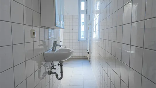 Rooms in Berlin Friedrichshain-Kreuzberg - photo 9