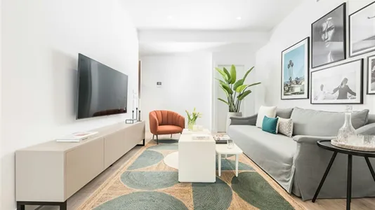 Apartments in Barcelona Eixample - photo 4