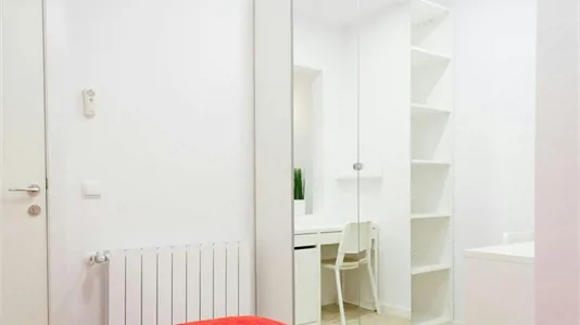 Rooms in Barcelona Les Corts - photo 3