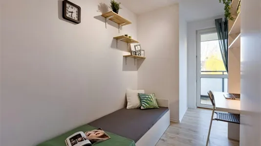 Rooms in Location is not specified - photo 1