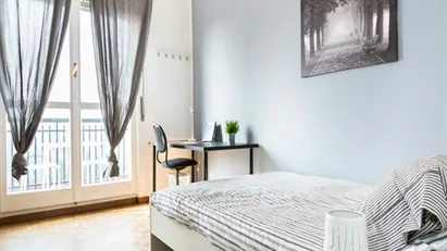 Room for rent in Buccinasco, Lombardia