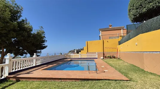 Apartments in Málaga - photo 4