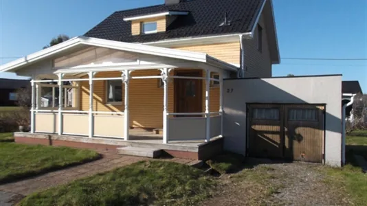 Houses in Örnsköldsvik - photo 1