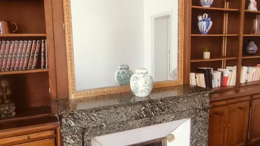 Apartments in Nîmes - photo 8