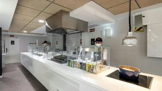 Apartments in Granada - photo 2
