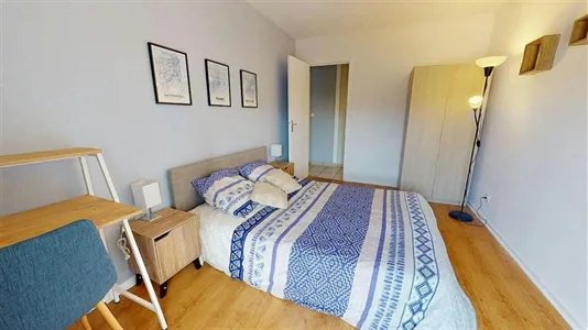 Rooms in Saint-Étienne - photo 2