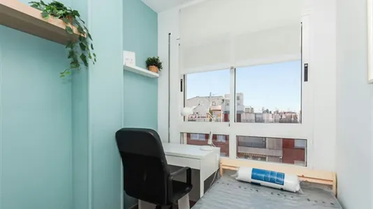 Rooms in Reus - photo 4