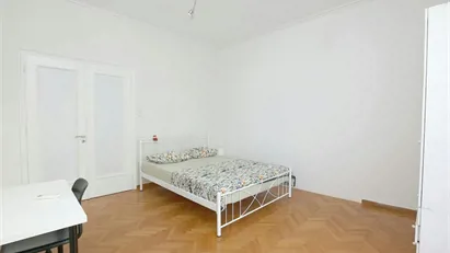 Room for rent in Athens