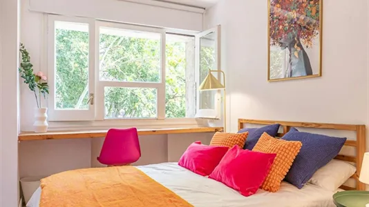 Rooms in Barcelona Eixample - photo 10