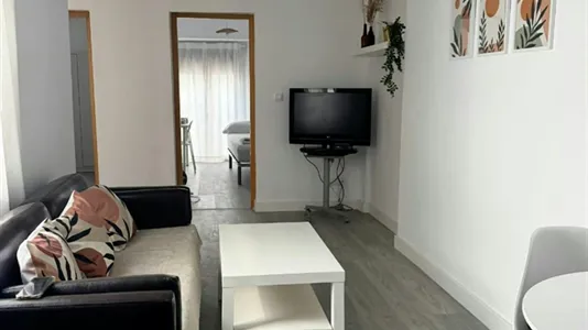 Rooms in Jaén - photo 2