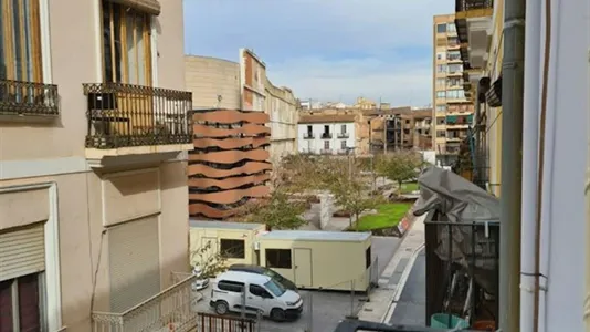 Apartments in Valencia Ciutat Vella - photo 1