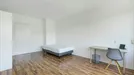 Room for rent, Rotterdam, &lt;span class=&quot;blurred street&quot; onclick=&quot;ProcessAdRequest(10375794)&quot;&gt;&lt;span class=&quot;hint&quot;&gt;See streetname&lt;/span&gt;[xxxxxxxxxxxxx]&lt;/span&gt;