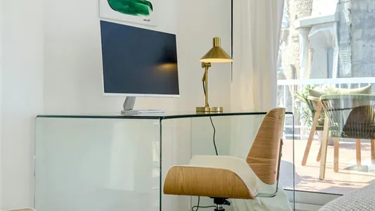 Rooms in Barcelona Eixample - photo 5