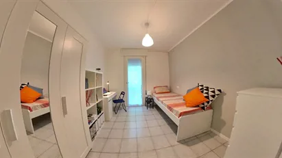 Room for rent in Padua, Veneto