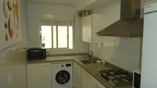 Rooms in Córdoba - photo 6