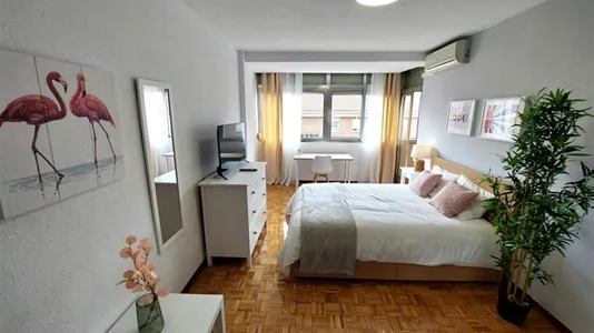 Rooms in Madrid Hortaleza - photo 4
