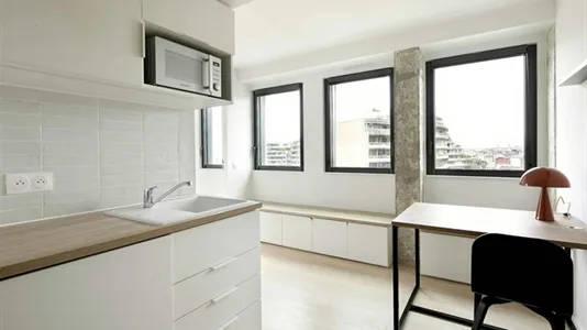 Rooms in Paris 15ème arrondissement - photo 9