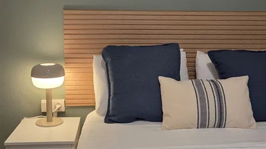 Rooms in Barcelona Eixample - photo 5