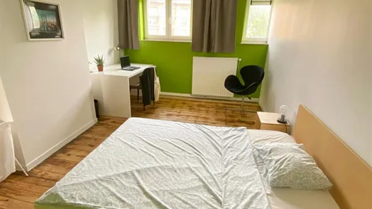 Rooms in Brussels Sint-Gillis - photo 2