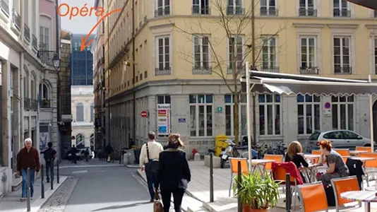 Apartments in Lyon - photo 7