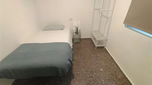 Rooms in Tavernes Blanques - photo 1