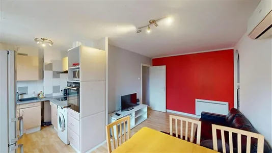 Rooms in Grenoble - photo 1