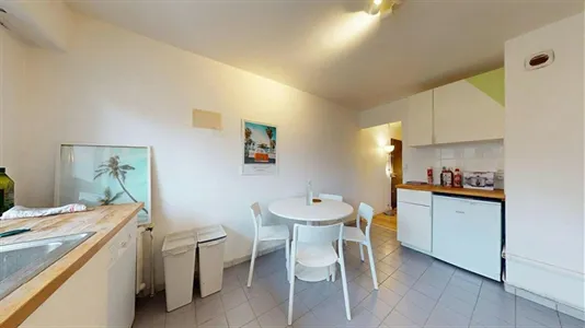 Rooms in Lyon - photo 6